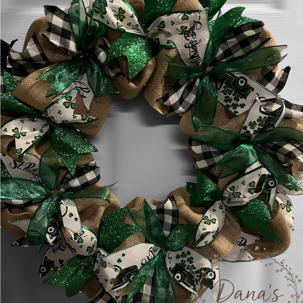Green and Tan Holiday Wreath